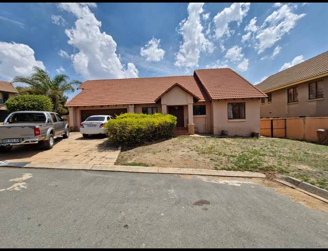 3 BEDROOM HOUSE FOR SALE IN BROOKLANDS LIFESTYLE ESTATE